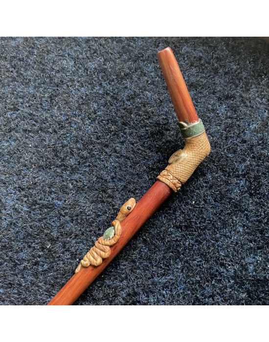 Zdjęcie dla TEPI Z KRVAVÉHO DŘEVA